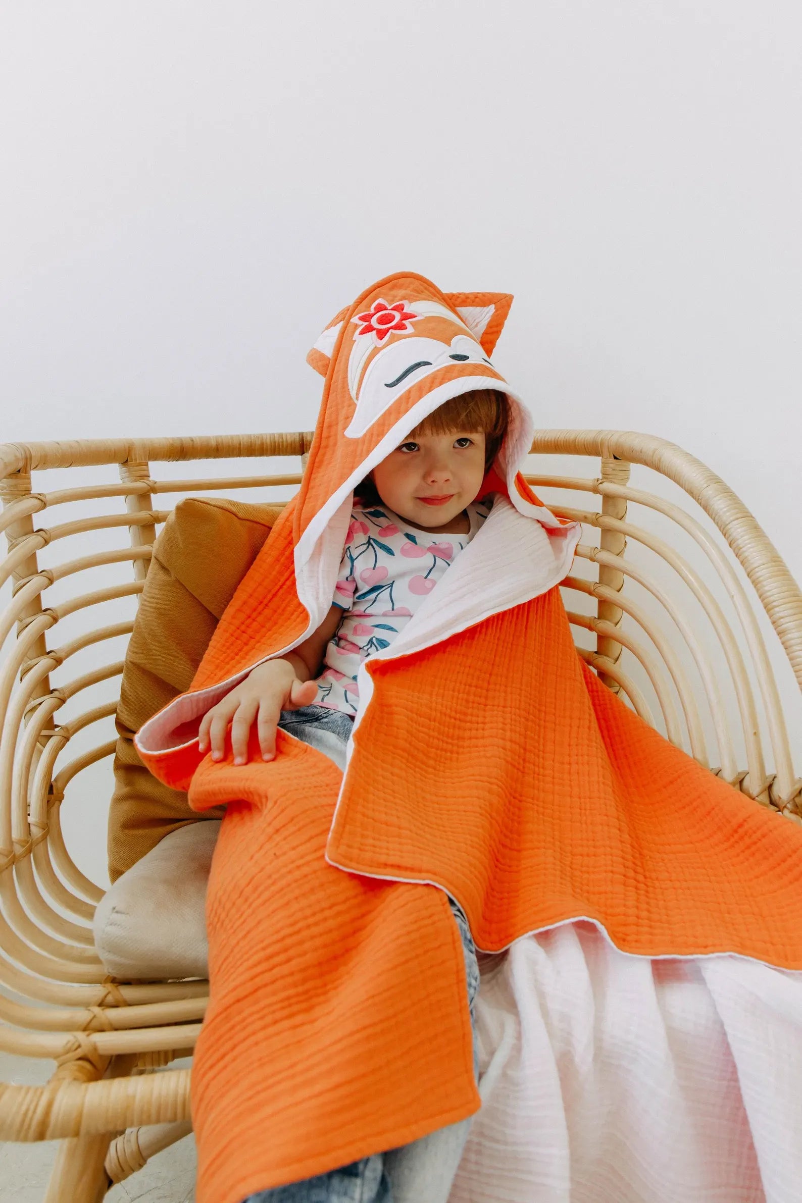 Muslin Hooded Towel with Fox Embroidery