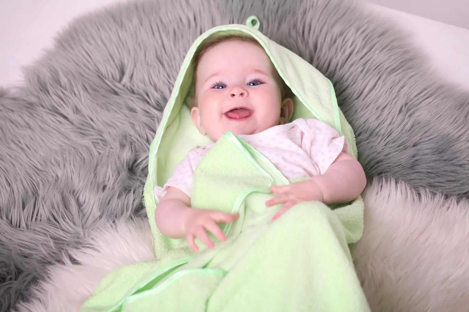 Personalized Baby Hooded Towel – Soft Velour Cotton with Minky Plush Hood