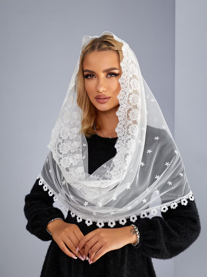 White Hooded Lace Chapel Veil – Infinity Tulle Church Headscarf with Comb