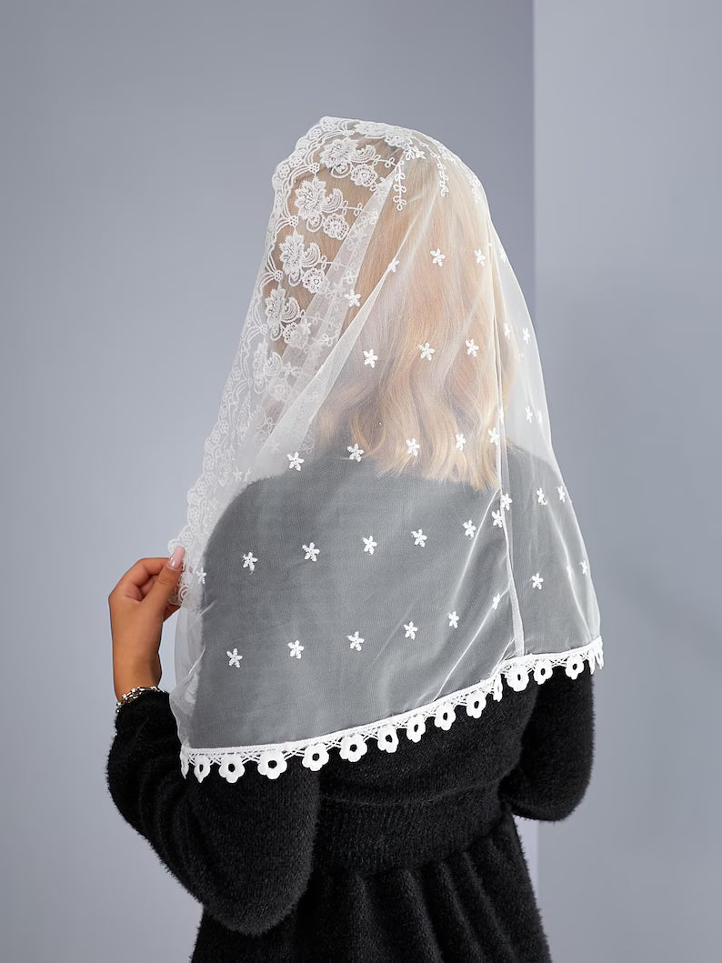 White Hooded Lace Chapel Veil – Infinity Tulle Church Headscarf with Comb