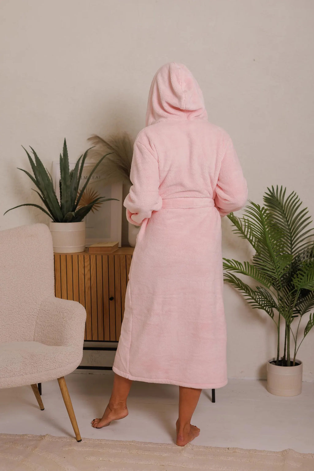 Women's Plush Hooded Bathrobe – Ultra-Soft Long Spa Robe